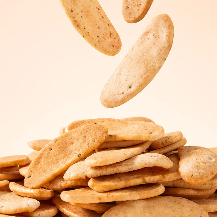 2,5 kg in Salz gebratene Sesam-Reis-Cracker-Scheiben
